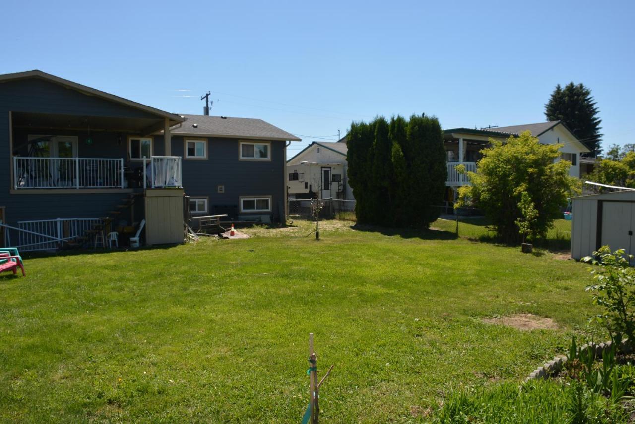 Aasra Home Kelowna Exterior photo