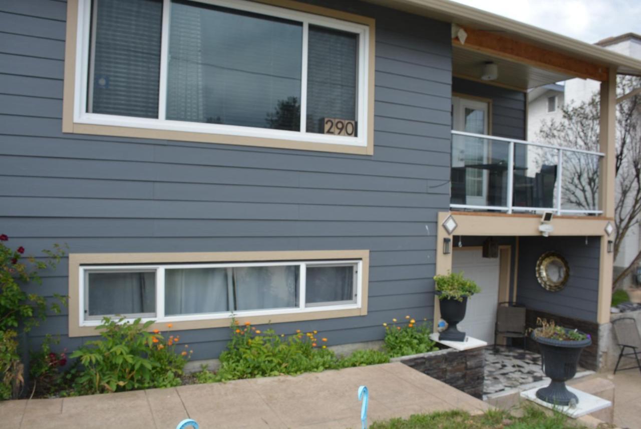 Aasra Home Kelowna Exterior photo